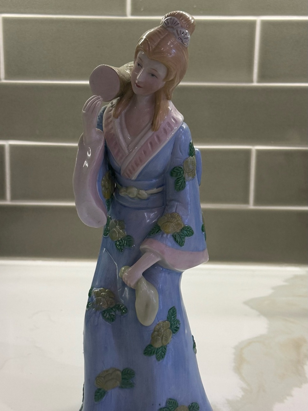 Porcelain Geisha Figurine in Lavender Kimono